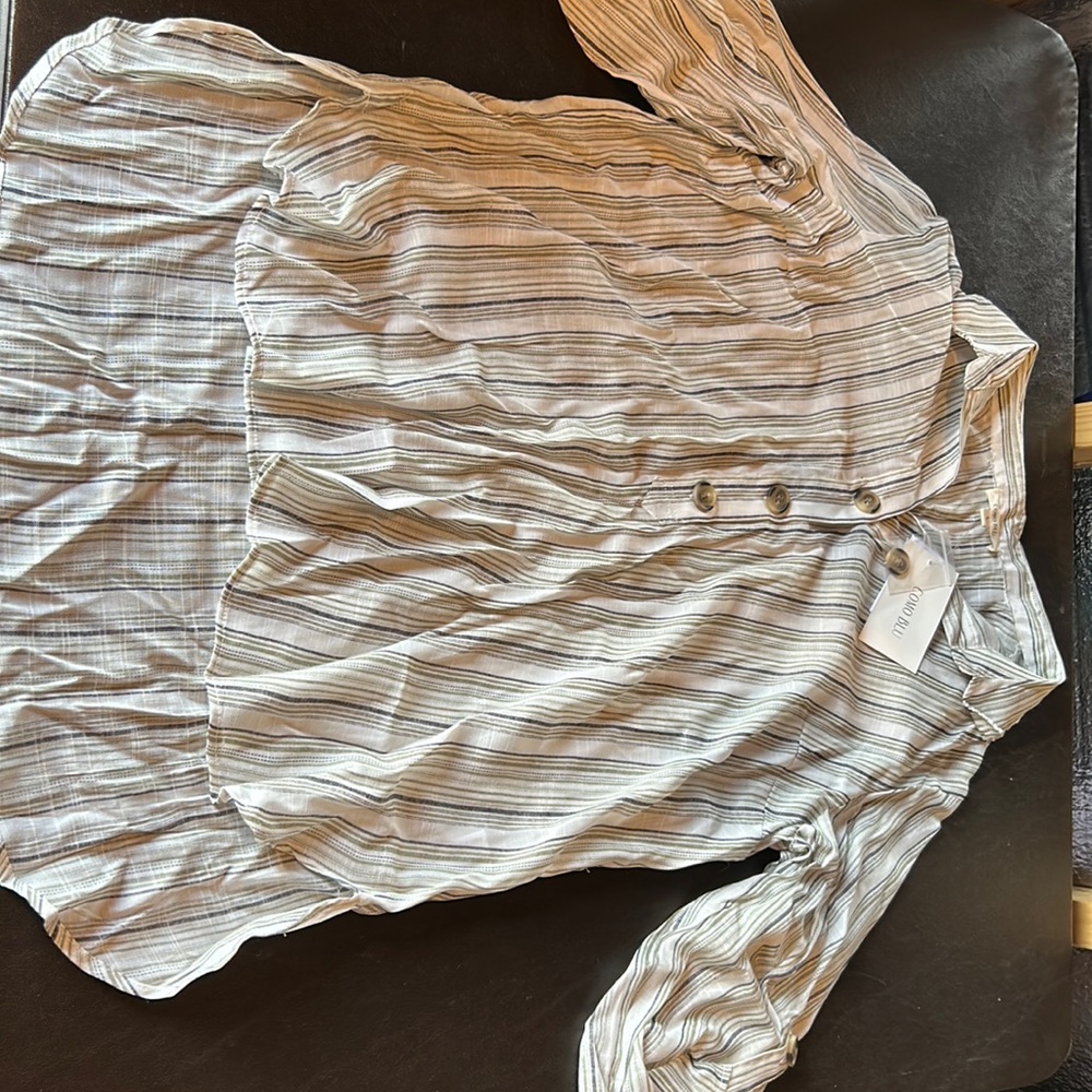 Hi-Low Cut Blouse